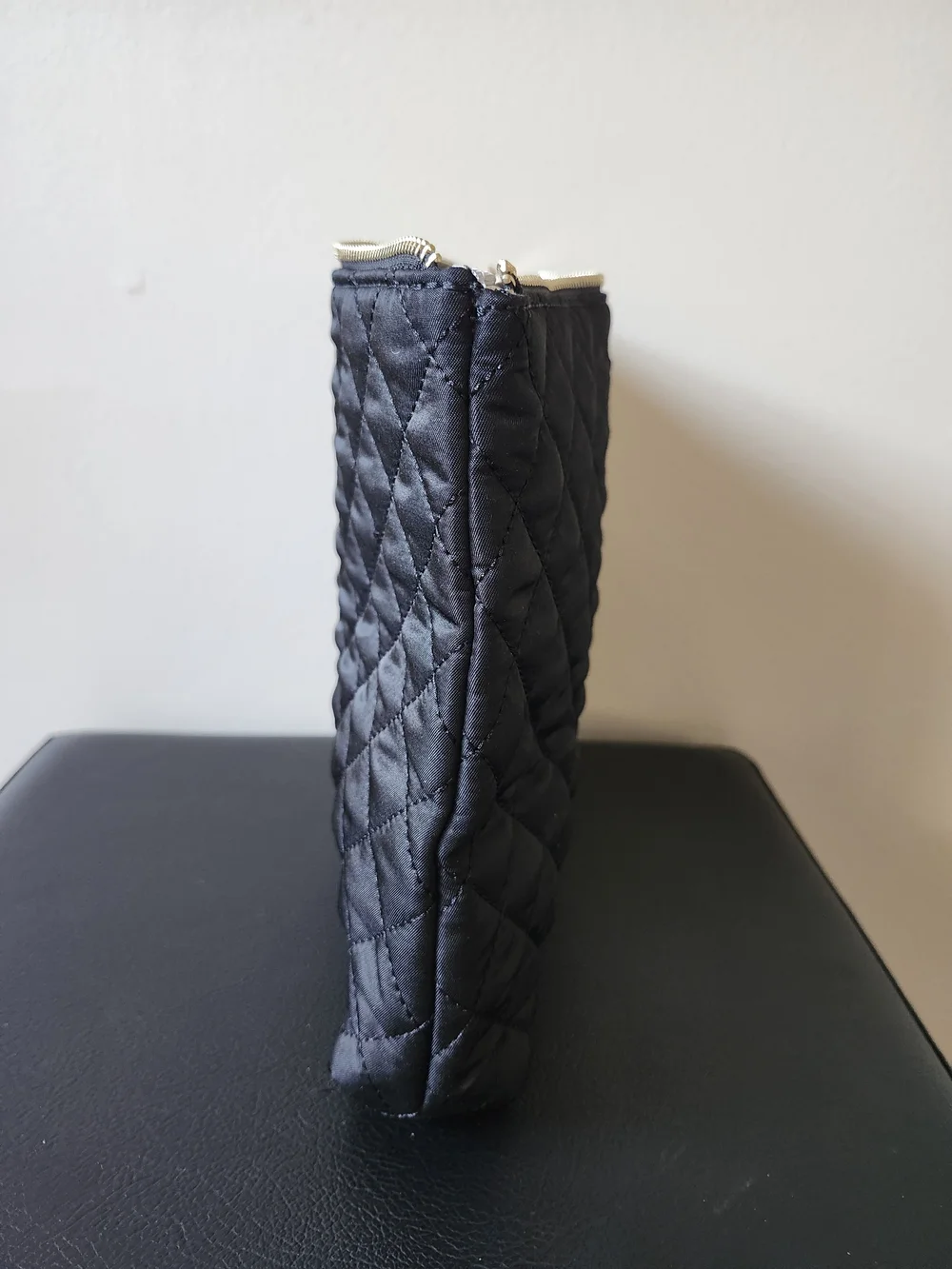 Black Quilted Insulated Cosmetic Pouch - Picture 3 of 8